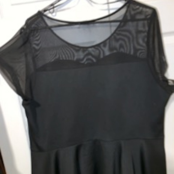 Scuba Studded peplum top - Picture 2 of 3